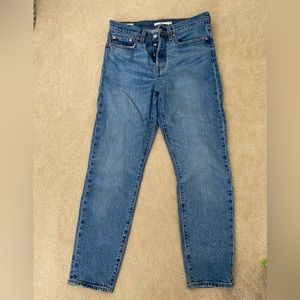 Levi’s Wedgie Straight Jeans
